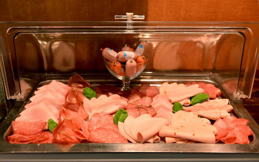Alpha Hotel Garni Dietzenbach Ngoại thất bức ảnh